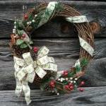 Traditional Christmas Wreath - 18in Grapevine..